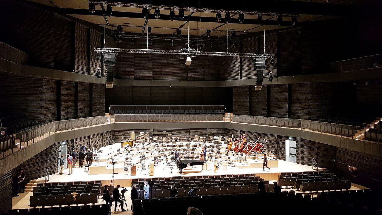 ミュンヘンのイザールフィルハーモニー（Gasteig HP8）コンサートホールの内部