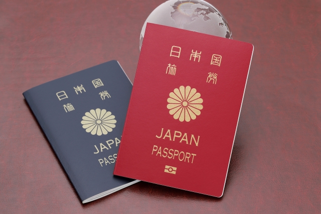 日本のパスポート5年用と10年用の画像